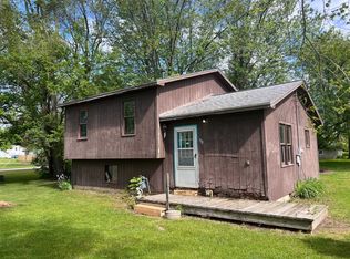 158 W Willow St, Perry, MI 48872