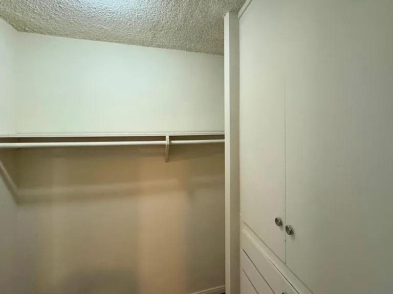 275 Lucas Ave #4 — Photo 5