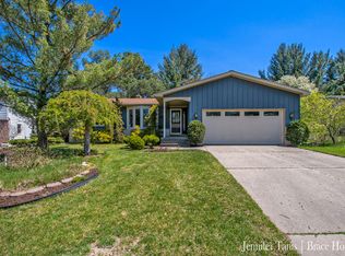 6928 Brownell Ct SE, Grand Rapids, MI 49508