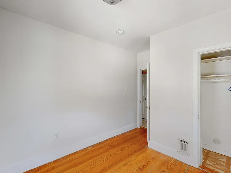 59 Armandine St #5 — Photo 5