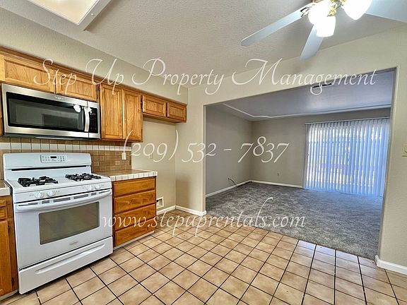 4th image of 10788 Buena Oaks Ct #A