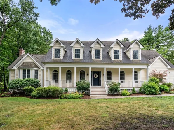 42 Tamarack Rd, Westwood, MA 02090