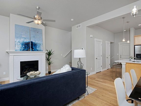 3rd image of 1878 W 50th St
