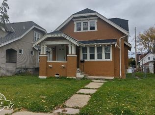 2824 N 39th St, Milwaukee, WI 53210