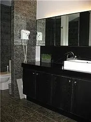 Rented by R New York