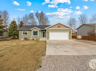 30 Henry St, Absarokee, MT 59001