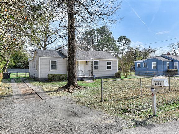 4th image of 212 Barrow Drive