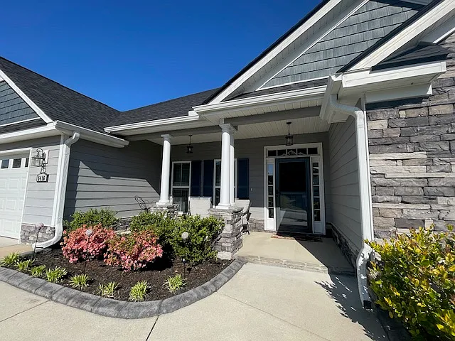 5416 Copse Dr — Photo 3