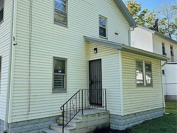5th image of 849 Glenn St