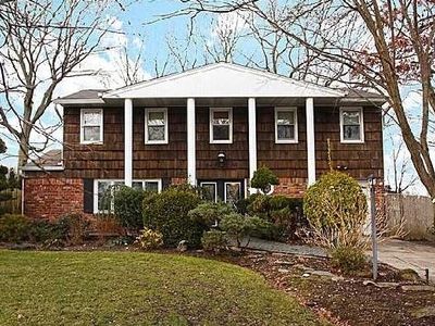 11 Wesleyan Rd, Commack, NY, 11725