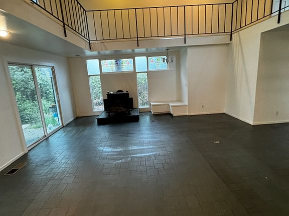 5th image of 3148 Wendell Ave