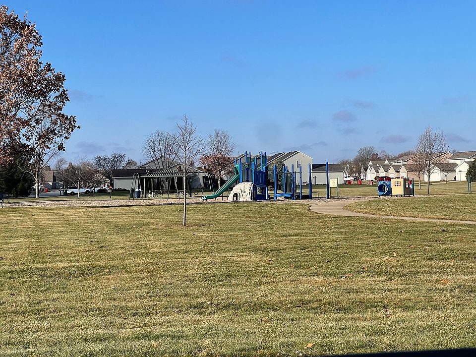 2nd image of 1006 Birkdale Dr