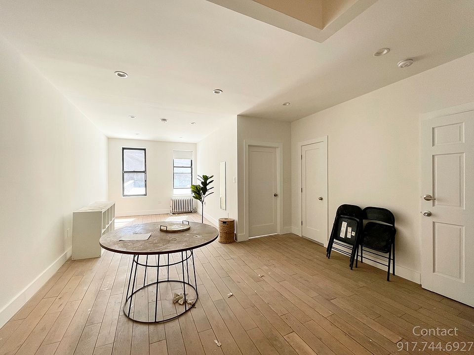 1st image of 6118 Myrtle Ave #1