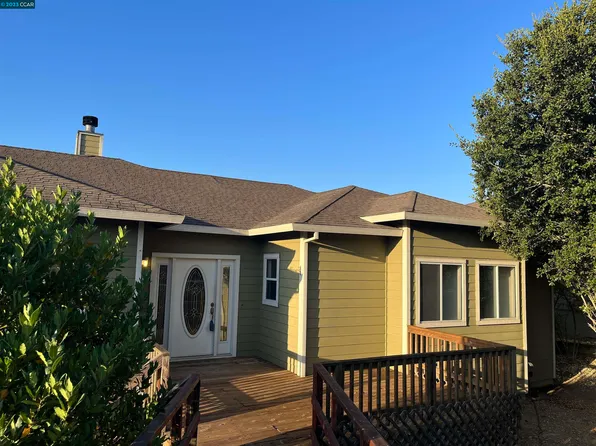 615 Heald Ct, Crockett, CA 94525