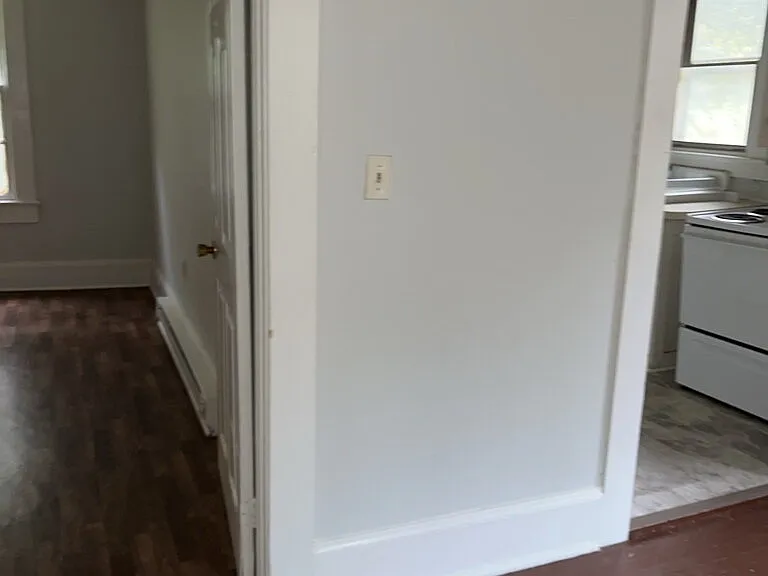 119 Sanders St — Photo 3