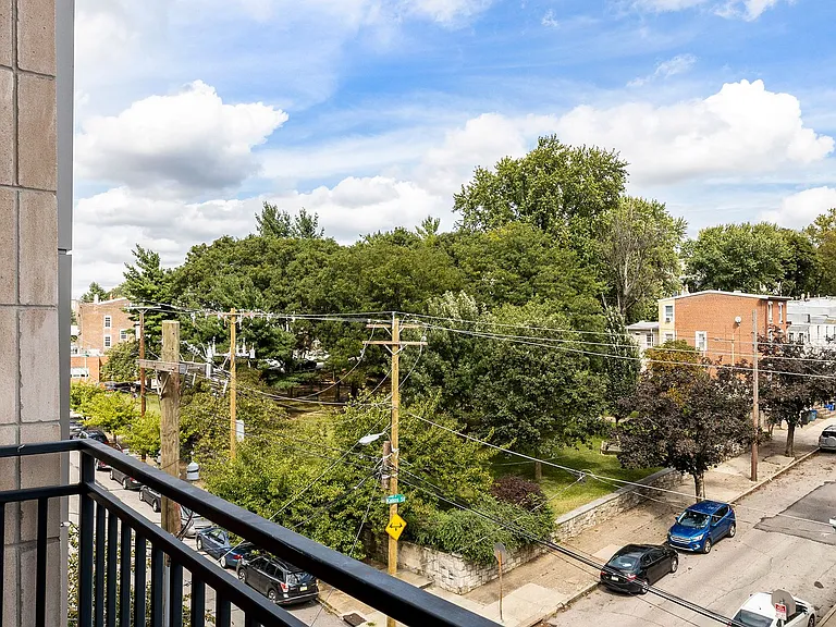 The Bentley Apartments — Photo 17