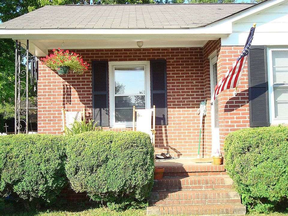 1st image of 742 Emorywood Ln