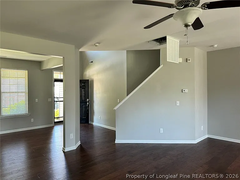 350 River Oak St — Photo 5