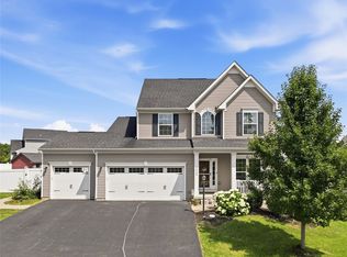 1024 Blackhawk Dr, Valencia, PA 16059