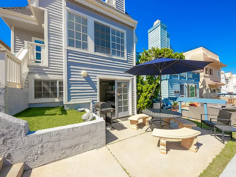 722 Isthmus Ct — Photo 23
