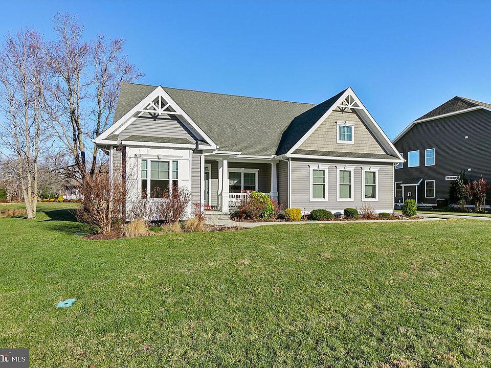 1st image of 38093 Bailey Way