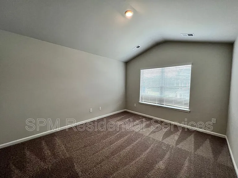 3618 Roseblossom Dr — Photo 8