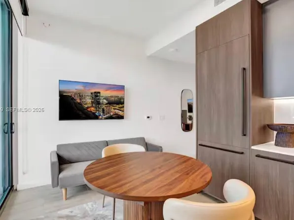580 72nd St Unit 1905, Miami Beach, FL 33141