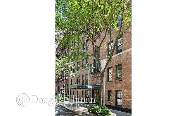 Rented by Douglas Elliman | media 27