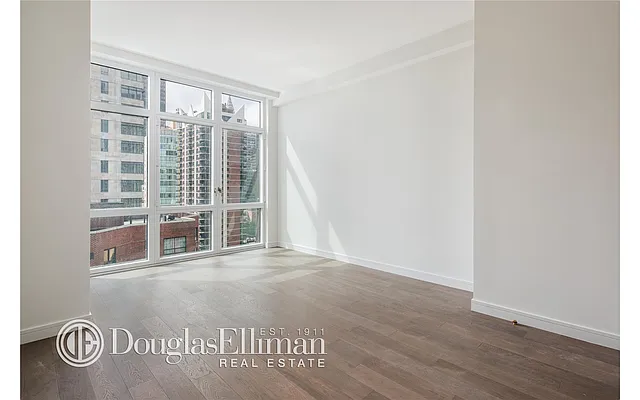 Rented by Douglas Elliman | media 26