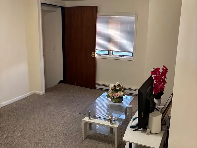 76 Boiling Springs Ave #2 — Photo 6