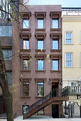 244 East 48th Street in Turtle Bay