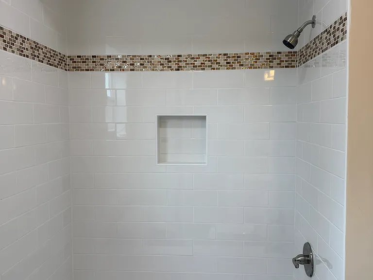 1035 Dixwell Ave — Photo 17