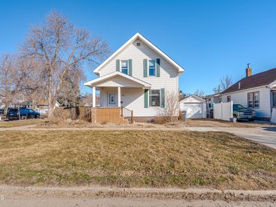 110 2nd St NW, Mandan, ND, 58554