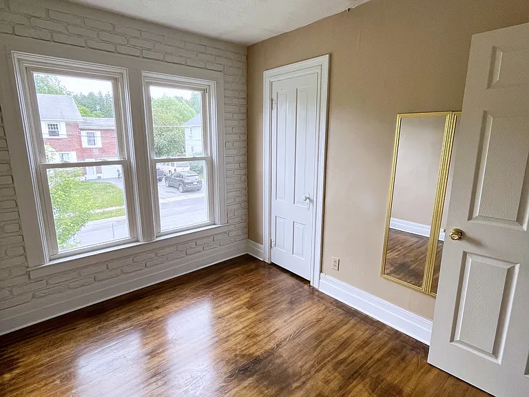 1112 Salina St — Photo 15