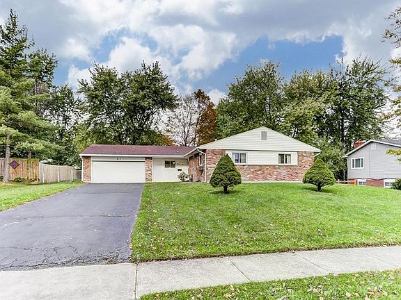 2nd image of 813 Crestmont Dr