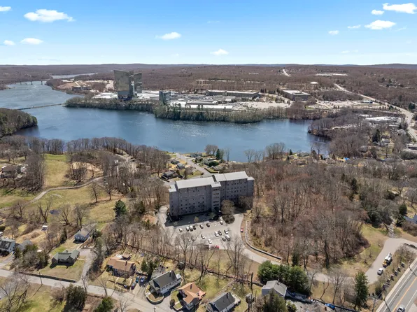 586 West Thames Street APT 404, Norwich, CT 06360