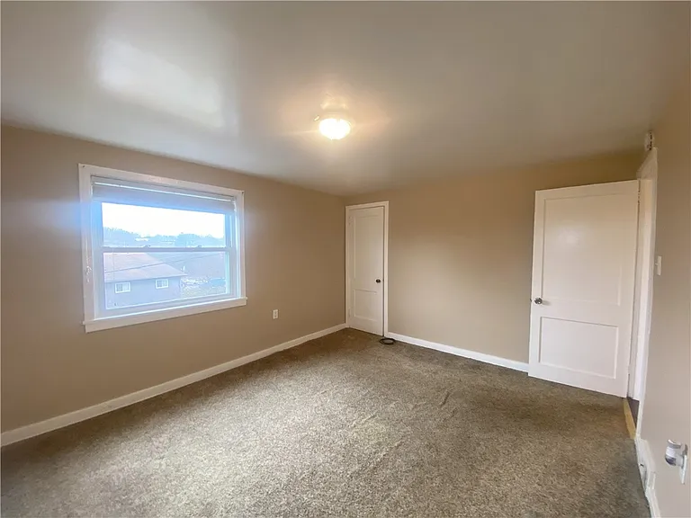 1025 Logan Rd — Photo 19