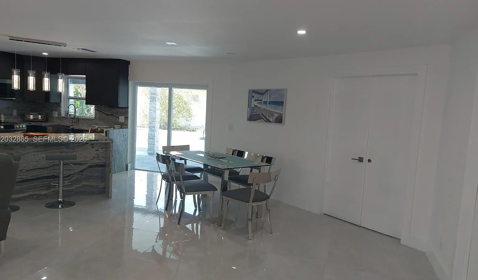 3 bed, 2.0 bath, $2,400 — Photo 3