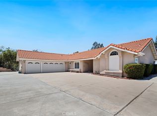 11056 Orchard View Ln, Riverside, CA 92503