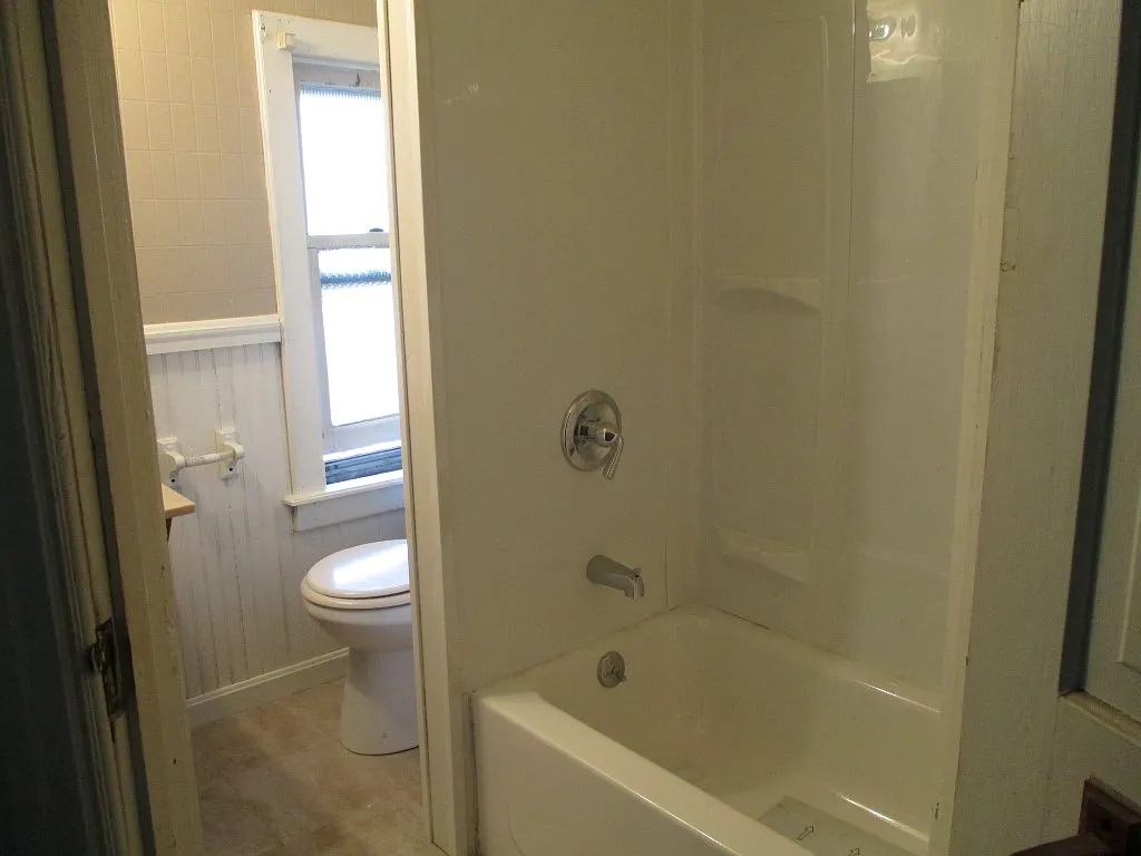 3 bed, 1800 sqft, $2,000 — Photo 4