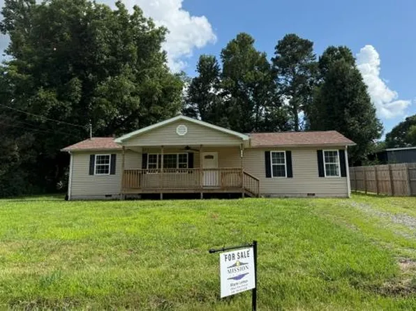 3243 Shepard Dr, Rocky Face, GA 30740