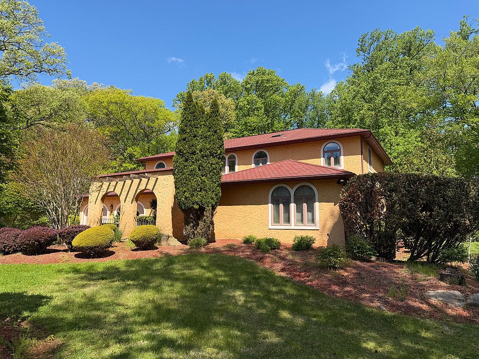 1st image of 1317 Mettler Rd