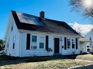 69 W Warwick Ave, West Warwick, RI 02893