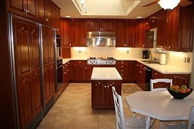2nd image of 610 Graceland Dr SE