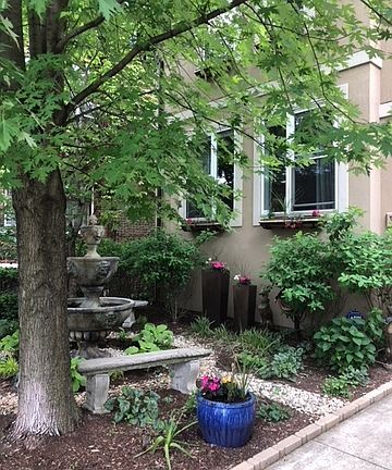 2nd image of 5030 N Mozart St