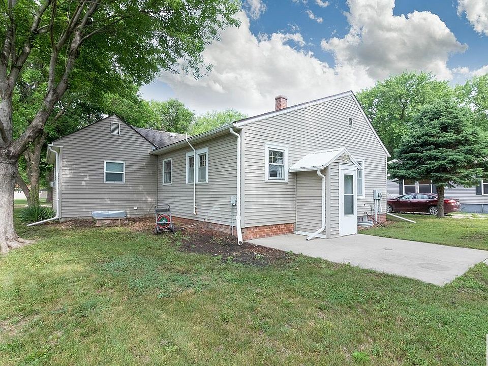 817 6th St, Onawa, IA 51040 Zillow