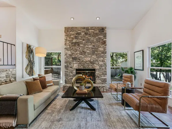 11202 Oak View Dr, Austin, TX 78759