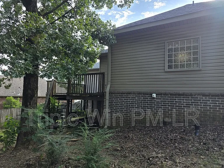 1901 Hidden Creek Dr — Photo 31