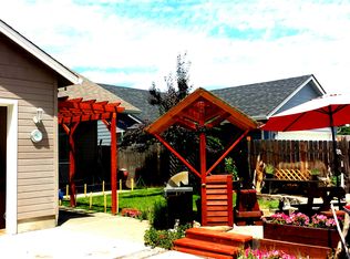 2307 Crater Lake Ave, Medford, OR 97504