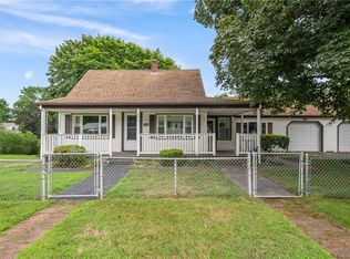 190 Linden Ave, Woonsocket, RI 02895